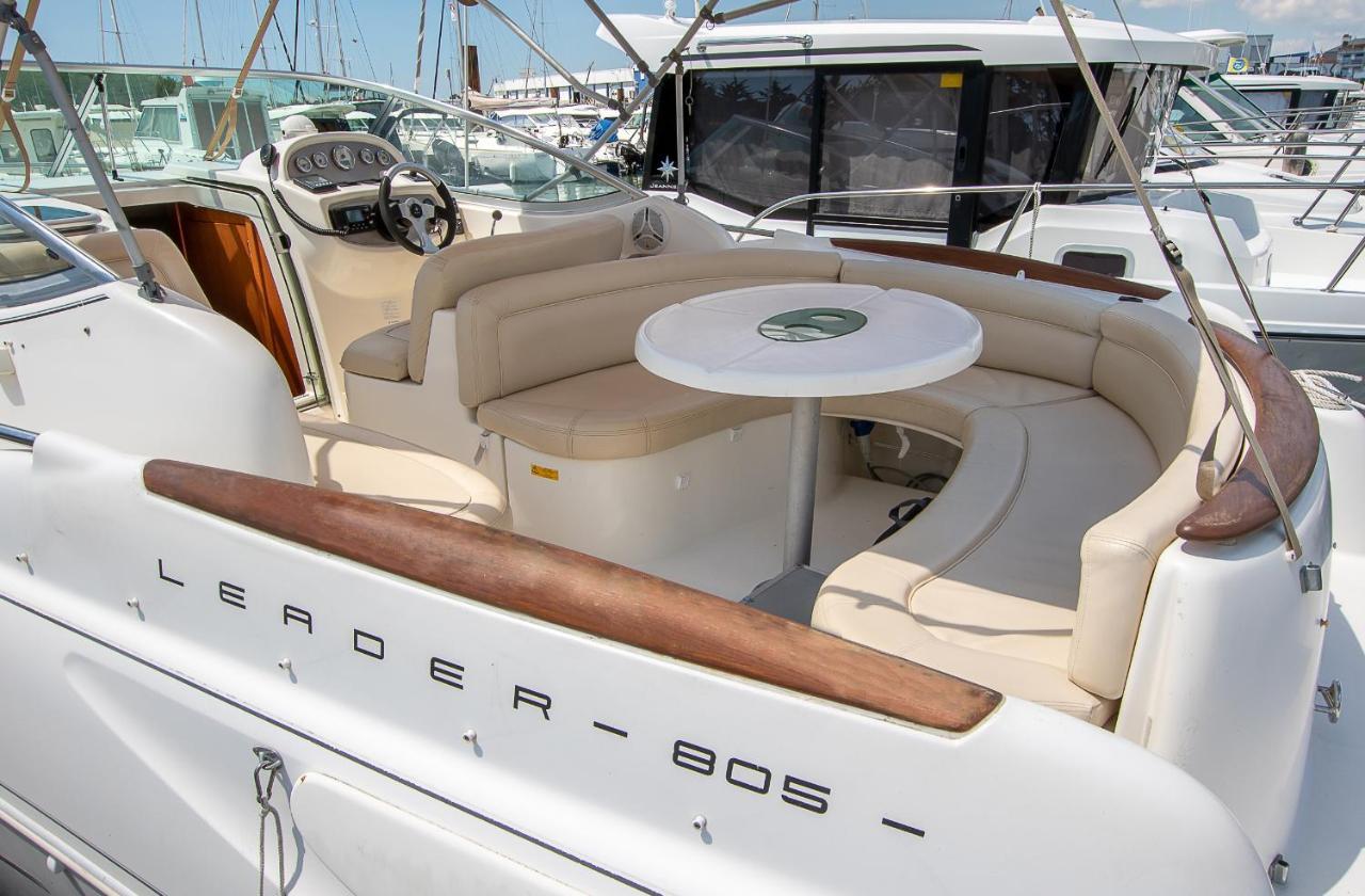 ホテル Bateau St Gilles Croix De Vie サン・ジル・クロワ・ド・ヴィ エクステリア 写真